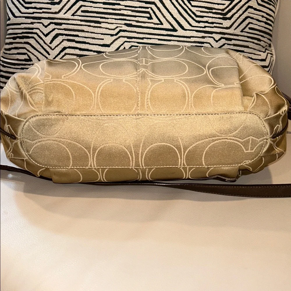 Coach Mia Convertable Shoulder Bag - Picture 6 of 16